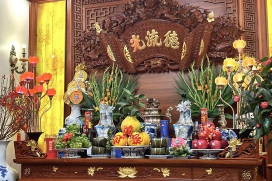  Bàn Thờ Tổ Tiên Đặt Ở Đâu Chuẩn Phong Thủy? 7 Vị Trí Giúp Gia Đạo Bình An, Tài Lộc Vượng